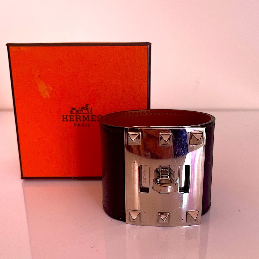 HERMÈS adjustable leather cuff